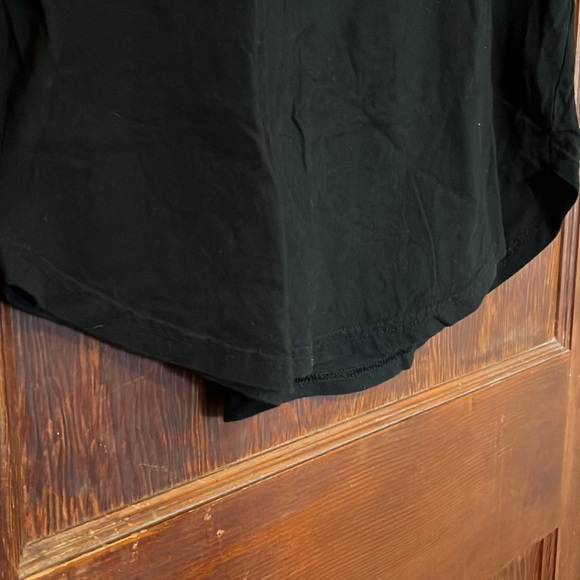 Extended Length Black T-Shirt - Picture 3 of 5